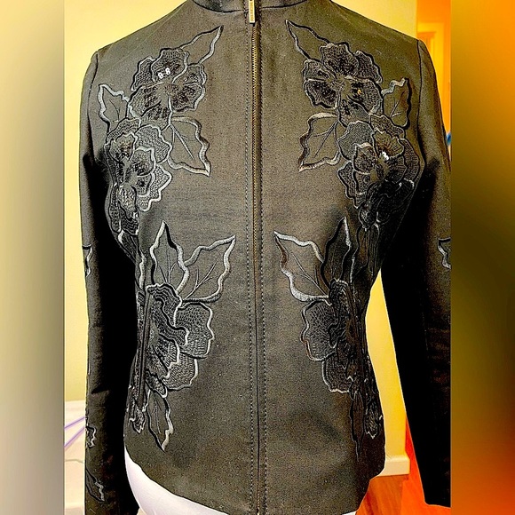 Bianca Nygard Jackets & Blazers - 𝅺Bianca Nygard embroidered black jacket, size 8